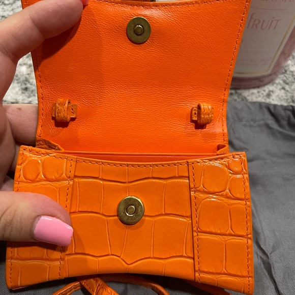 Balenciaga hourglass mini croc shoulder/ belt bag - Picture 3 of 4